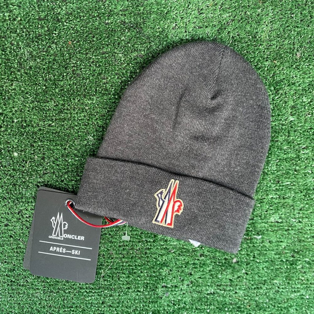 Moncler Grenoble Logo Patch Knit Beanie Gray Apres Virgin Wool Unisex Ski Hat